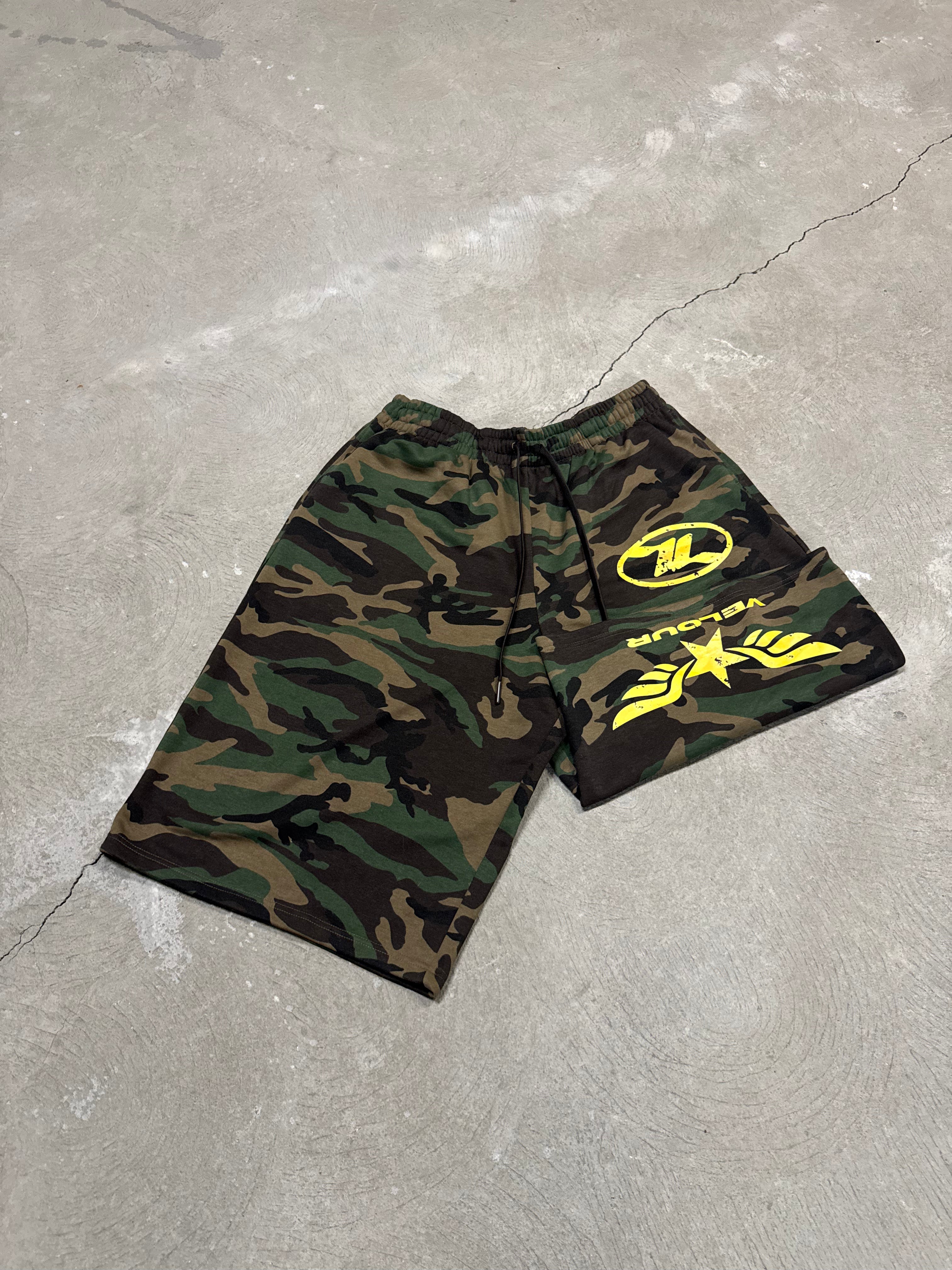 OVERSIZED ARMY SHORTS